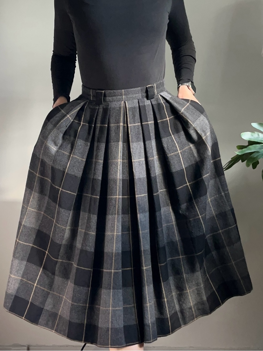 Vintage Aquascutum Wool Tartan Plaid Pleated Midi Skirt in Charcoal and Black